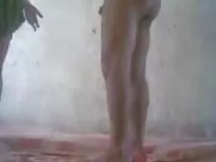 Amateur sluts share the cock